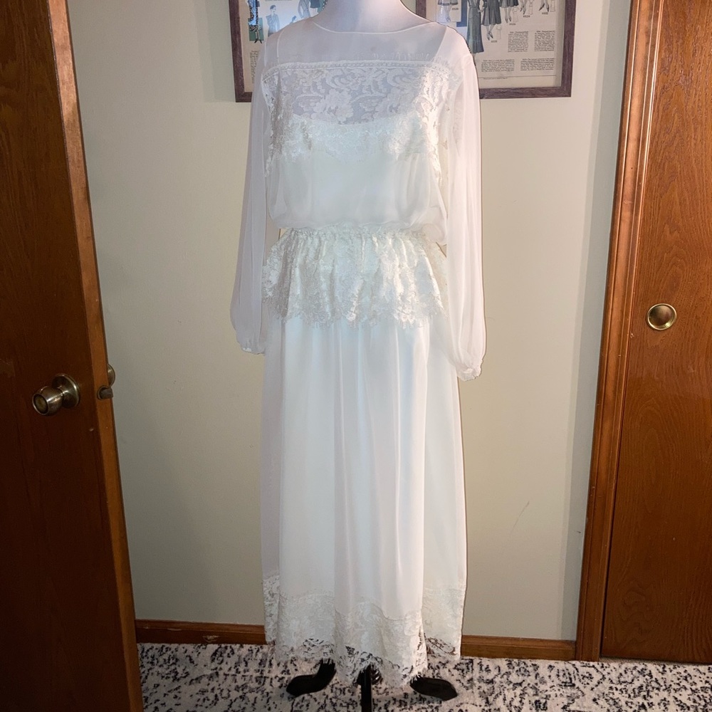 Miss Elliette 2 piece 1970s vintage bridal ivory slip and blouse